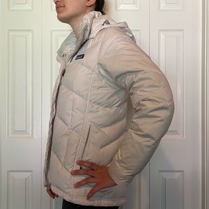 White patagonia puffer jacket! Size small.